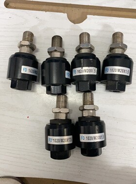 拆机台达温控器,DTC2000V   功能包好,颜色偏黄,单