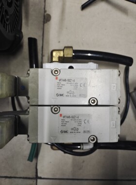 vp744r-5dz1-a电磁阀俩个