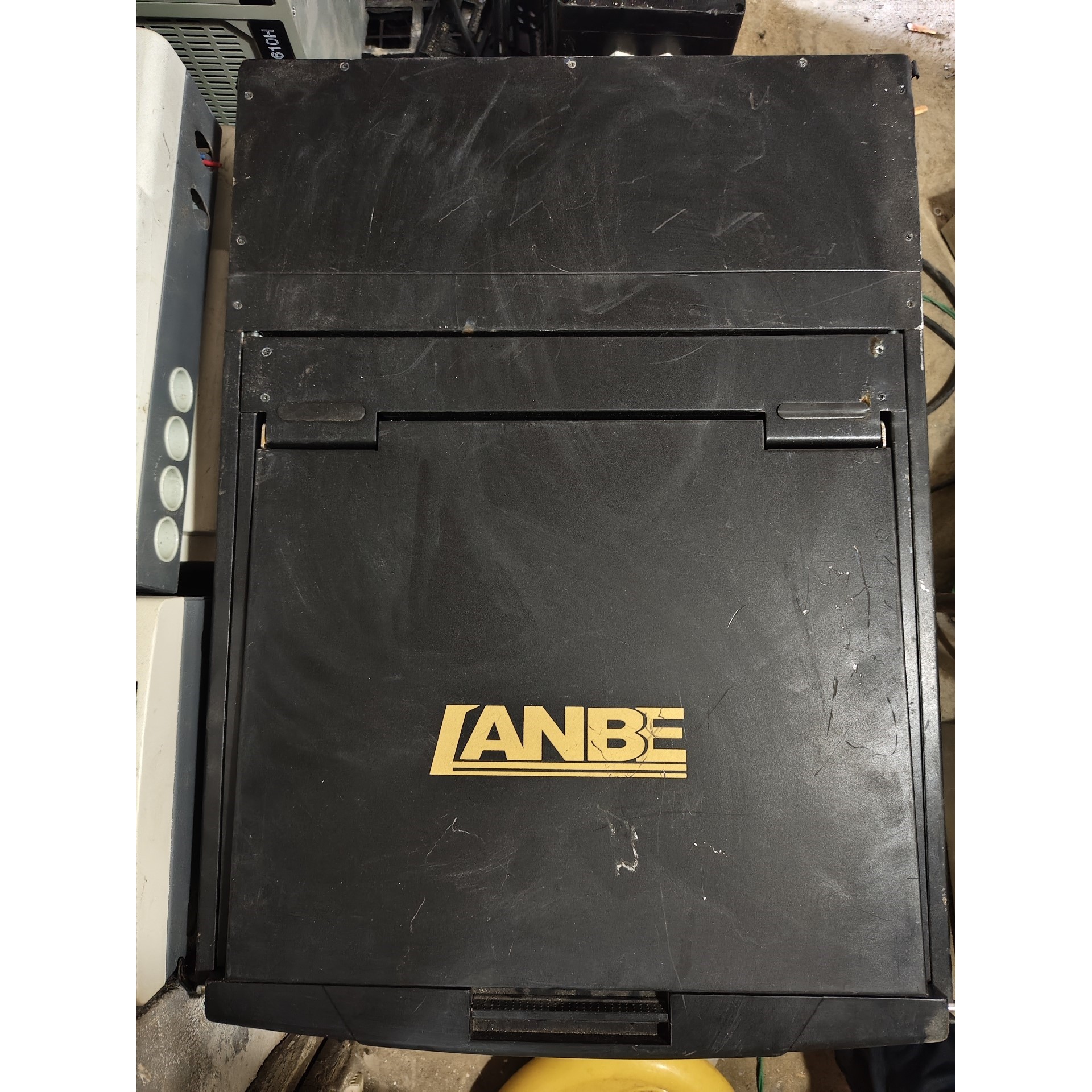 蓝宝LANBE AS-7116ULG KVM切换器,16口V