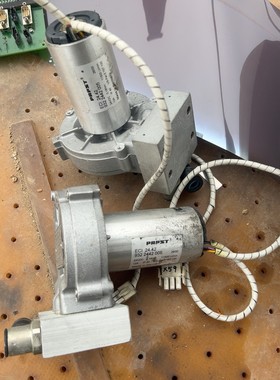 迪兰rx5500xt8g战将,撞烂了散热器,可以点亮但是装驱