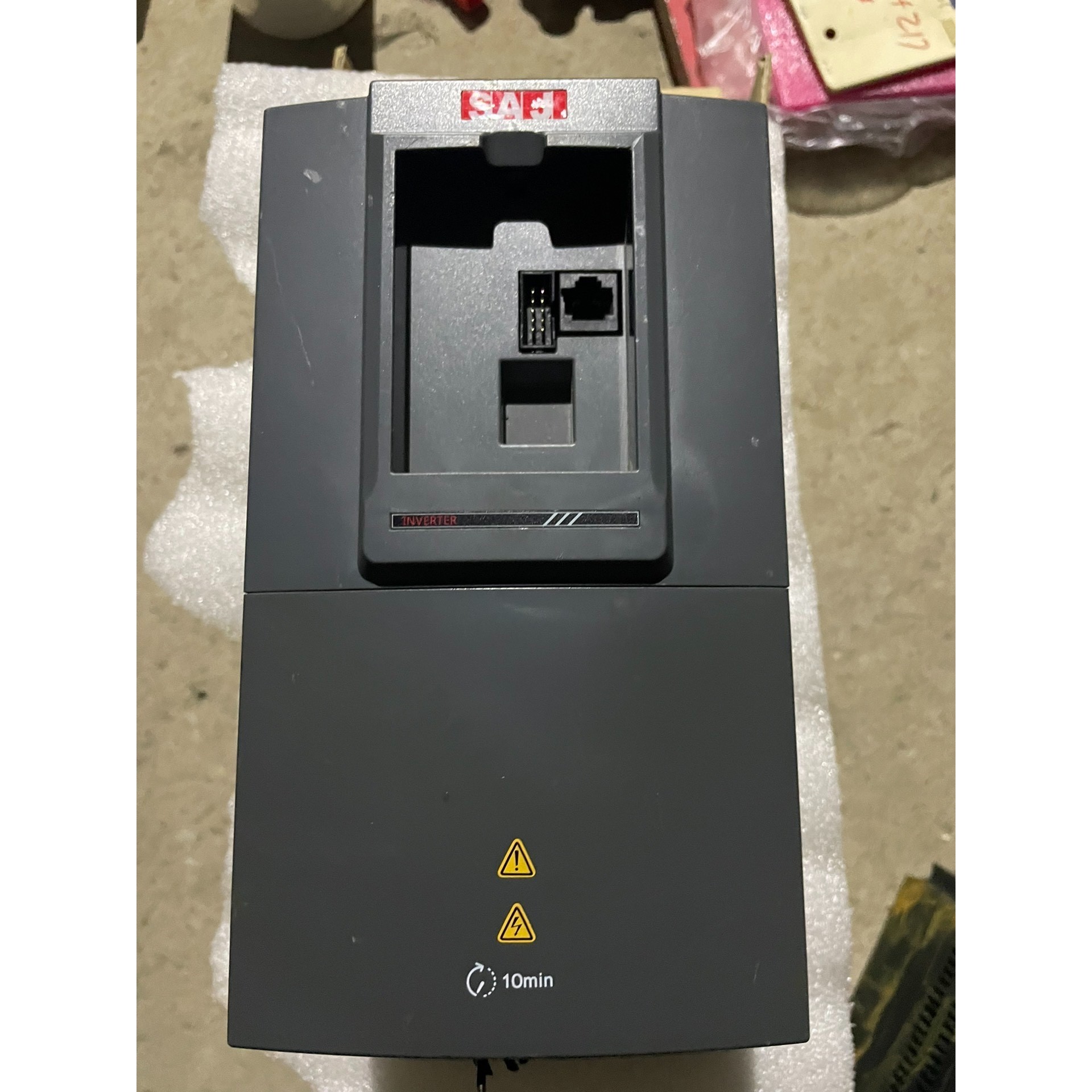 三晶变频器,型号PDG10一4T7R5B,原装拆机,没有面板