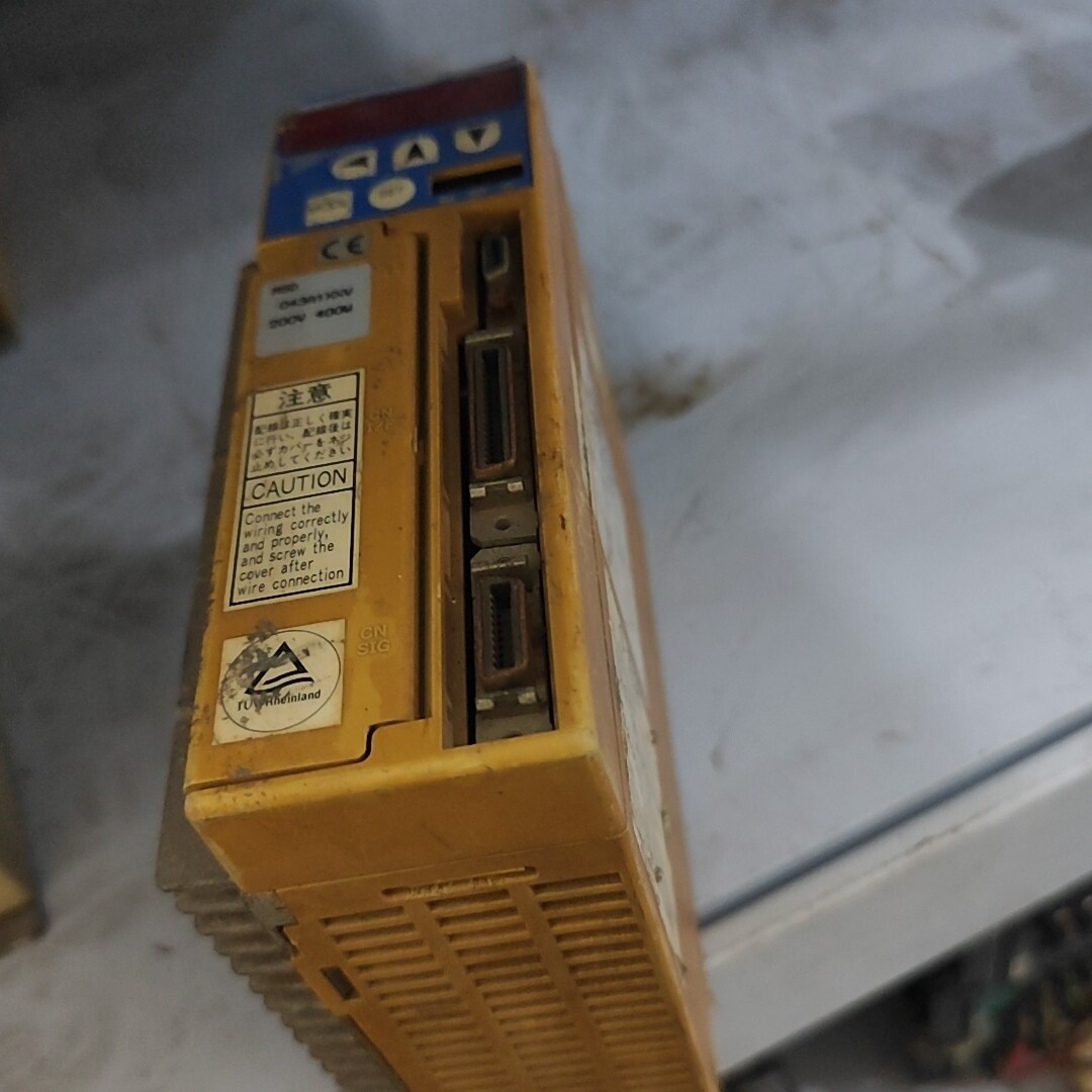 伺服驱动器MSD043A1XXV,原装拆机,功能完好.2