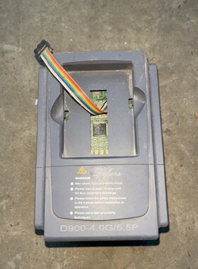 D900M-004G/5R5P 深圳德弗斯变频器 380V