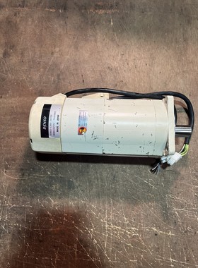 电装机器人750W电机:MSMA082T2V