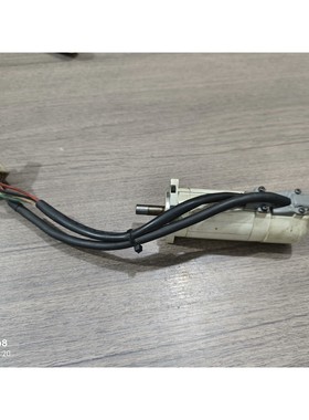 MSM011A1A电机,包好,成色如图