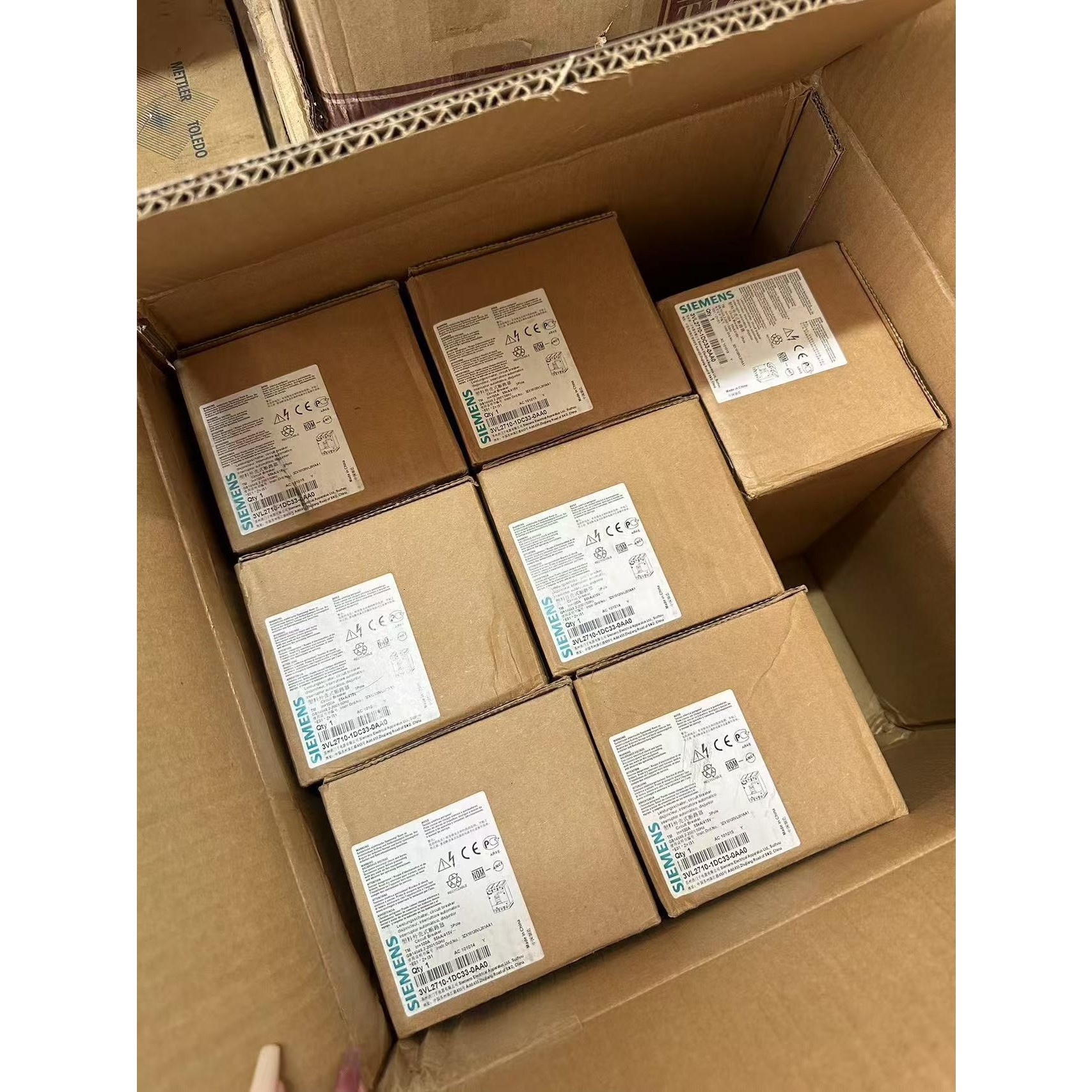 断路器 3VL2710-1DC33-0AA0 全新原装