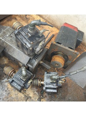 2KW伺服电机HF204BS一个,HF204S两个,拆机