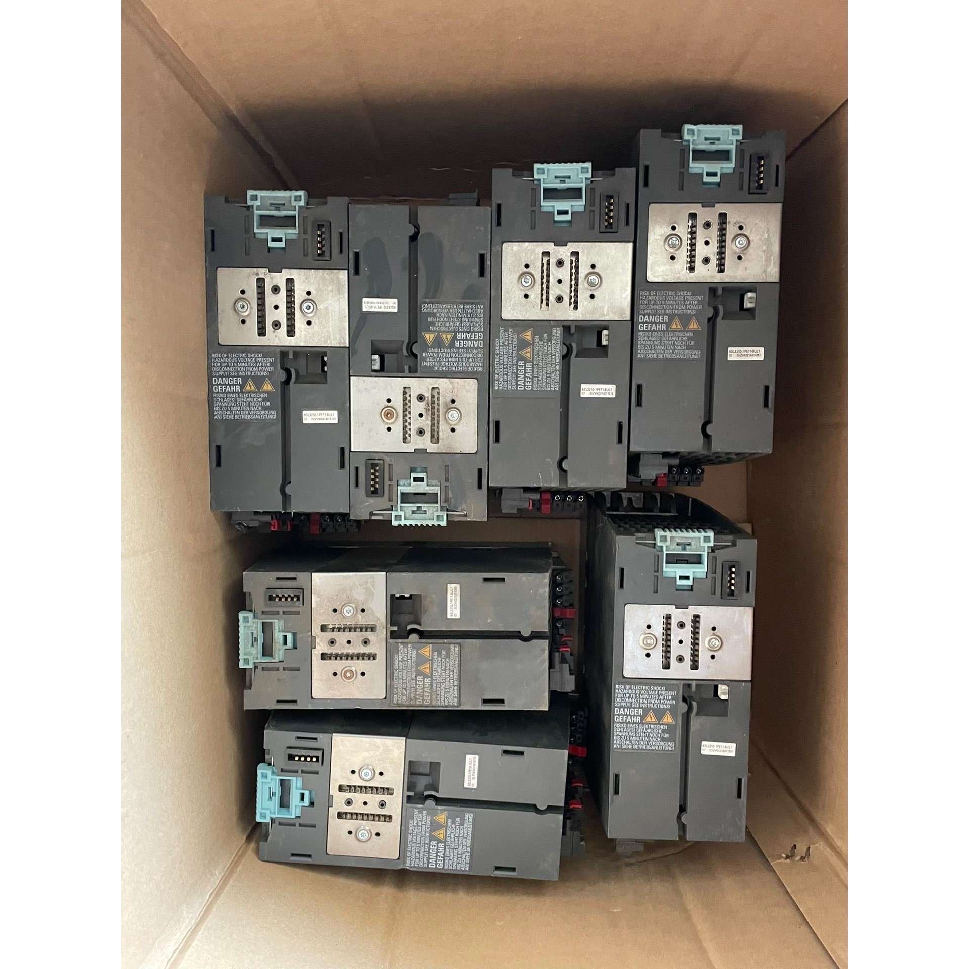 3210-1PE11-8UL1驱动器,现货功能正常,端