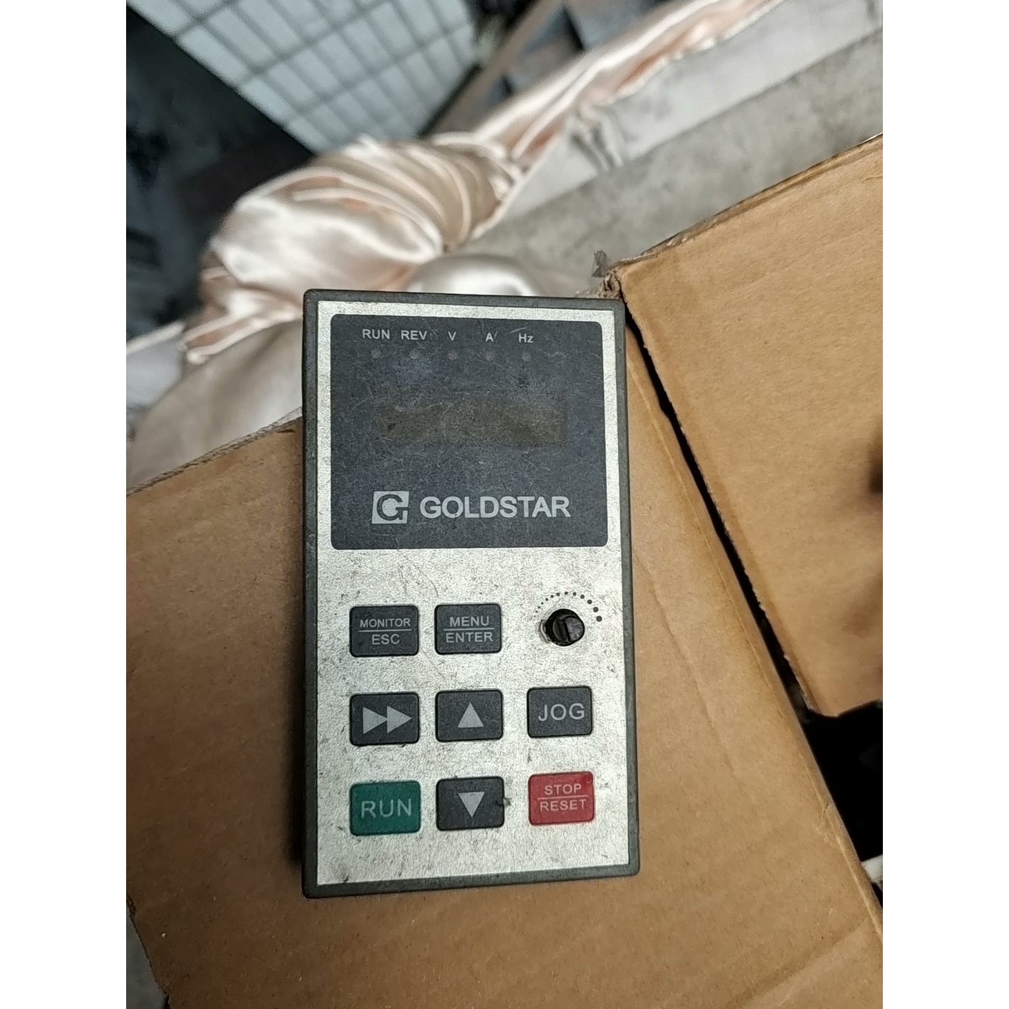 Goldstar高士达变频器GS200L控制面板电位器调速面