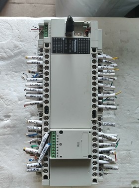 PLC FP-XH C60T控制单元,型号AFPXHC6