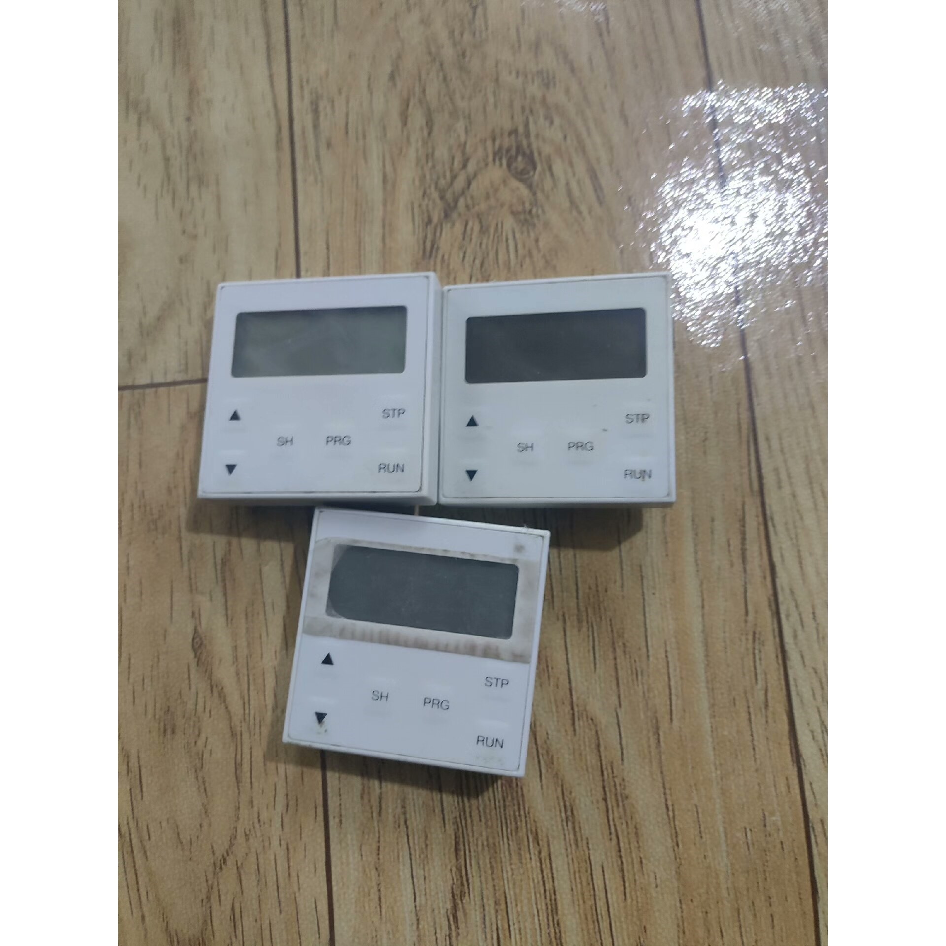 二手拆机伦茨面板EMZ8201BB