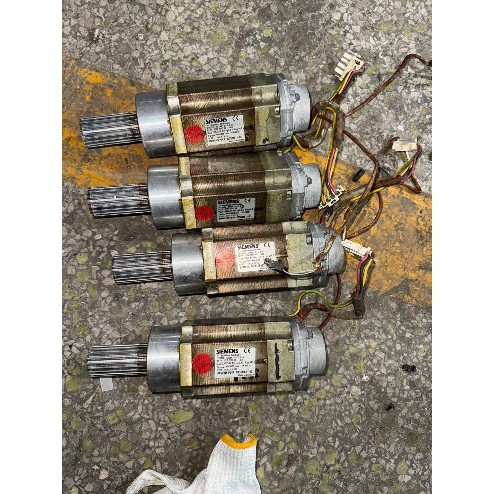 1FT3035-6AZ99-9-Z++S++15+HS