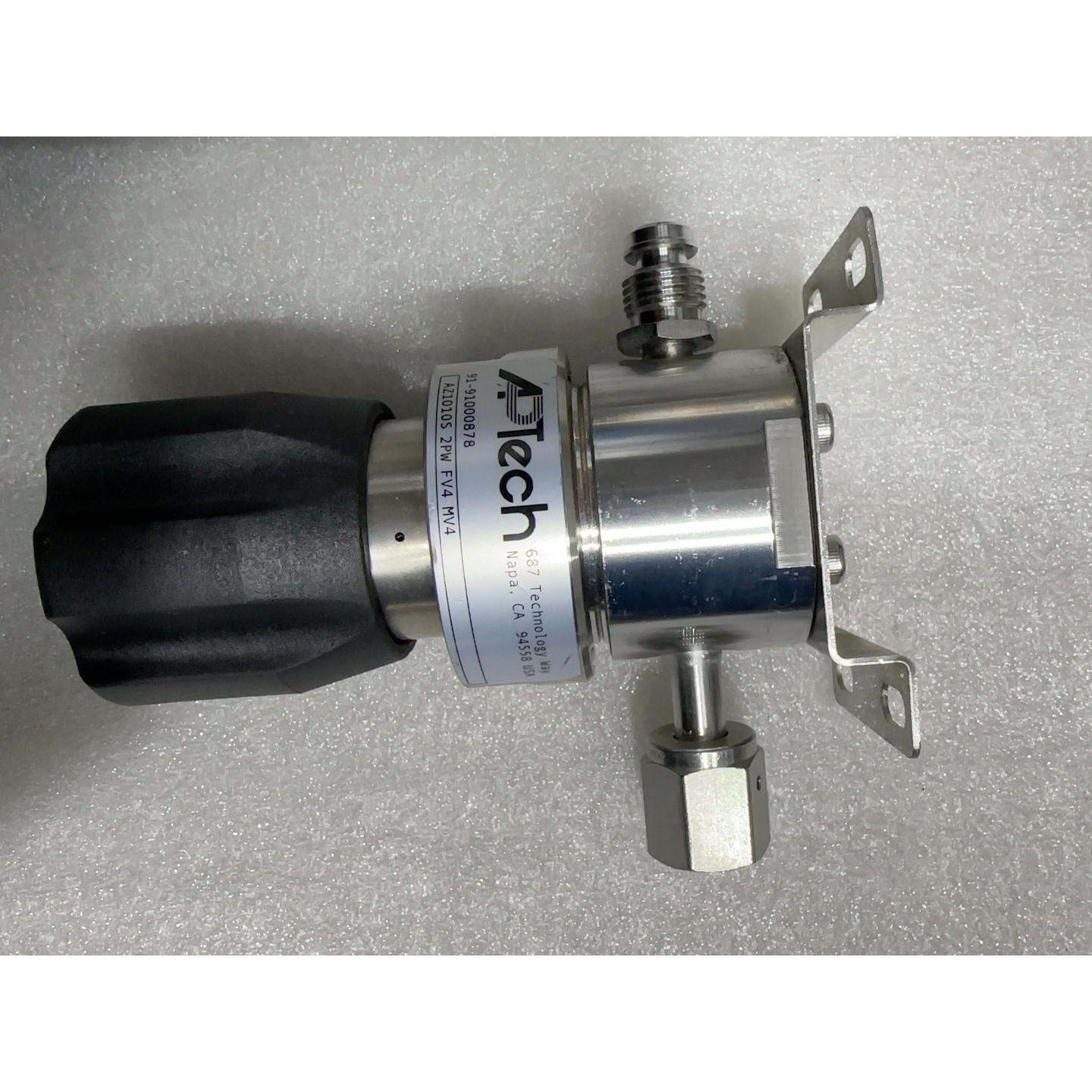 Aptech 调节阀 AZ1010S 2PW FV4 MV4