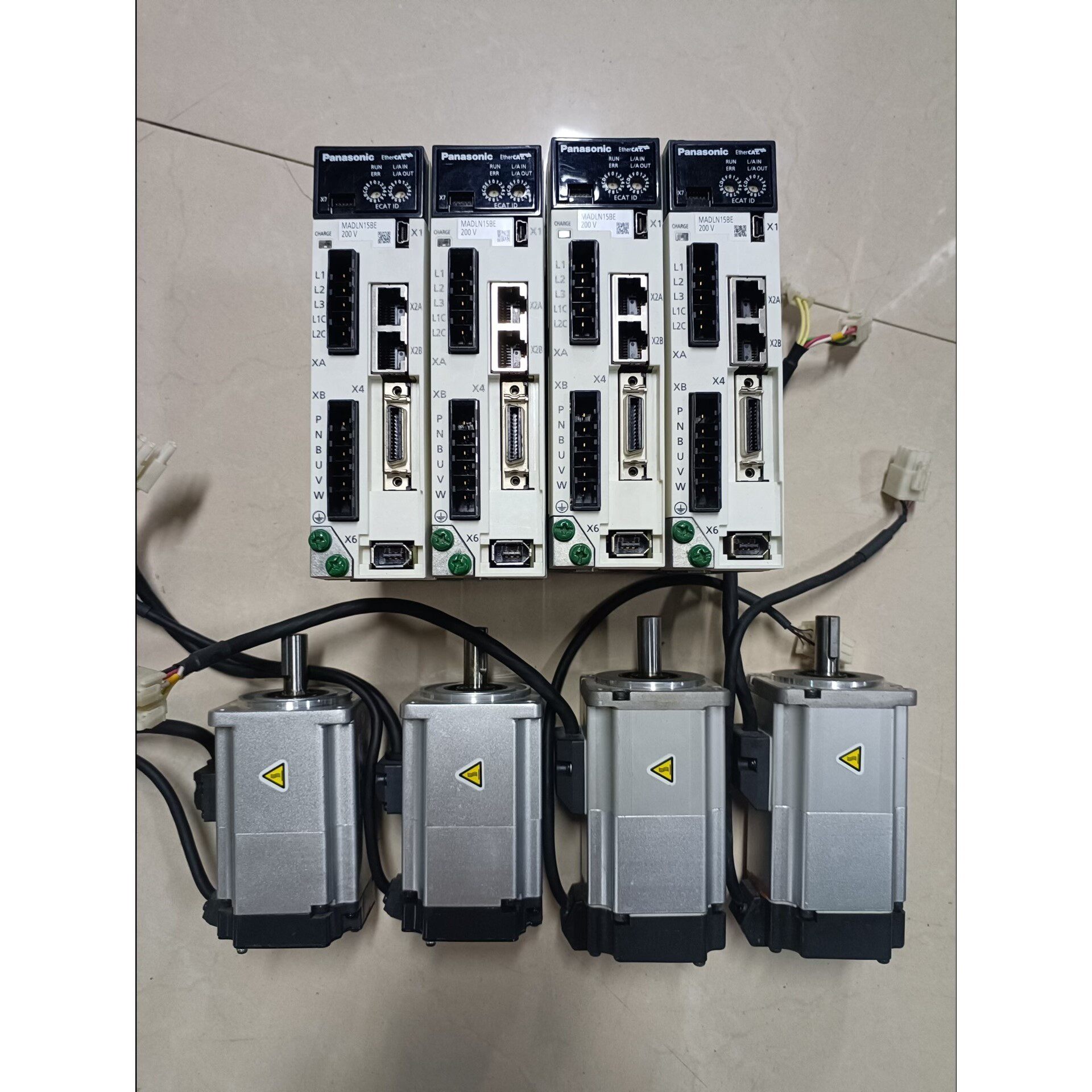 A6 MADLN15BE+MHMF022L1V2M/MS