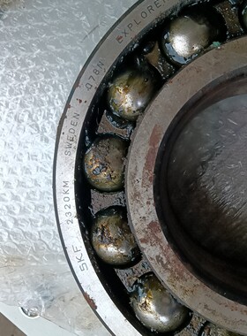SKF进口 2320 KM拆机下来的,成色如图铜夹,重量12