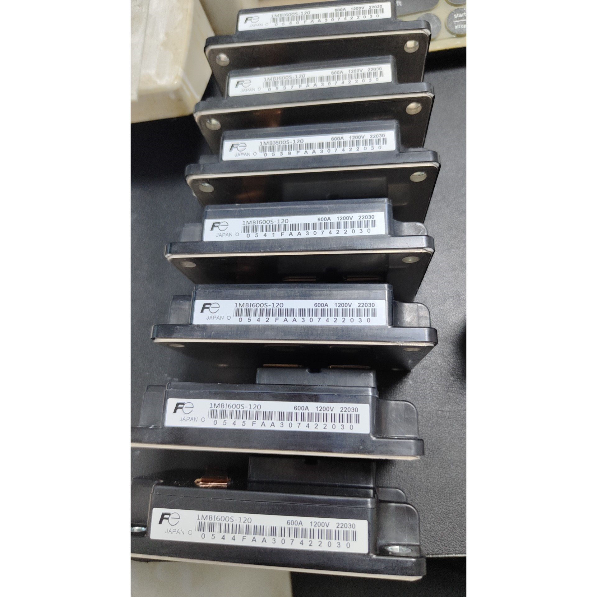 1MBI600S-120 IGBT模块,全新未使用,功能