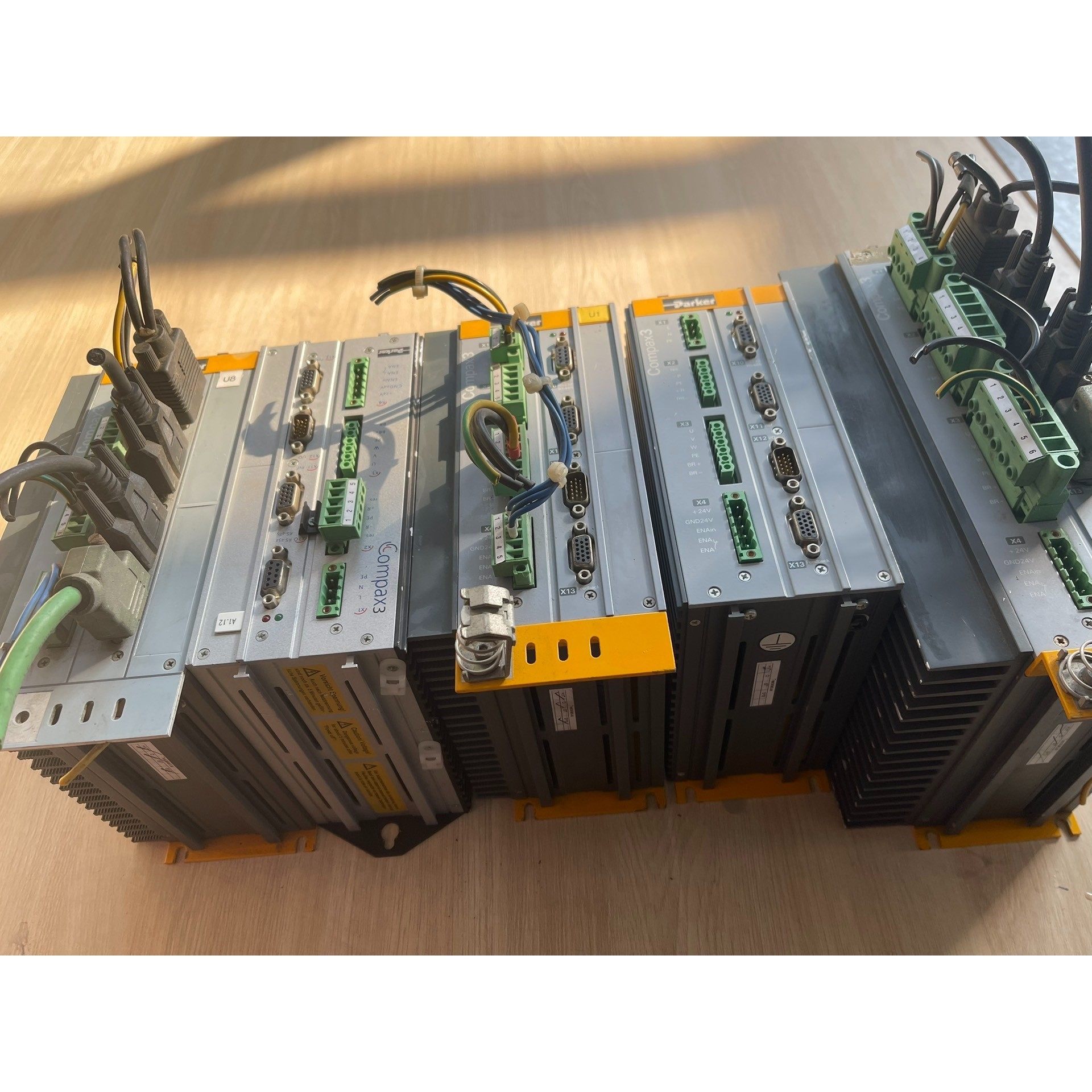 伺服驱动器C3S063V2F10I11T40M00  C