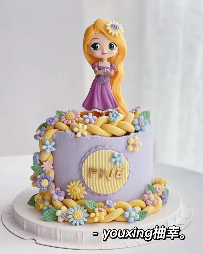 蛋糕装饰长发公主甜品台装扮