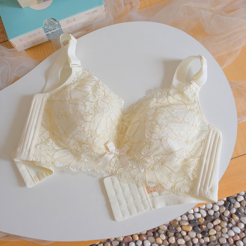全罩杯无钢圈缩胸大胸显小内衣