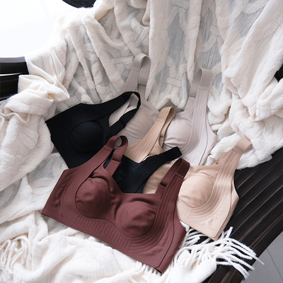 粉底液大胸显小超薄内衣无痕显瘦