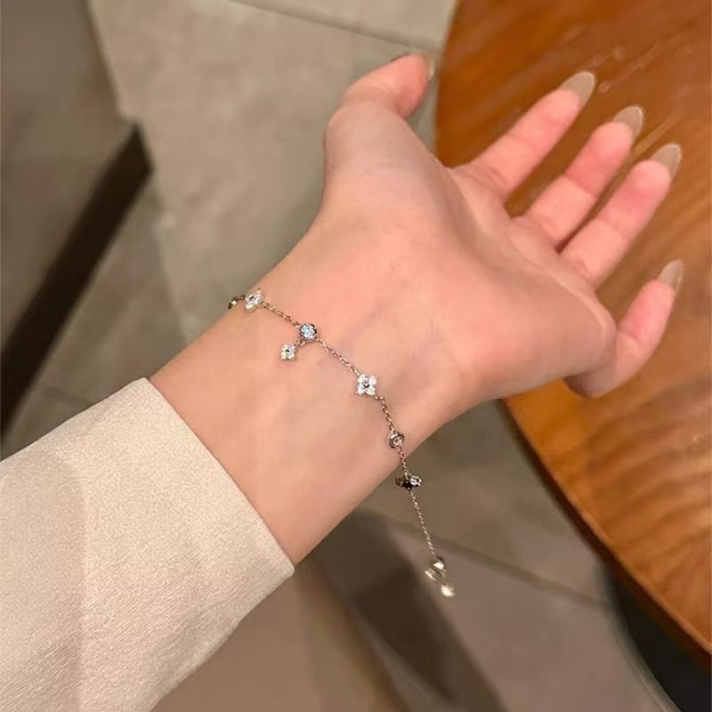 S925纯银四叶草手链女生2025年新款轻奢小众精致设计高级感手饰品