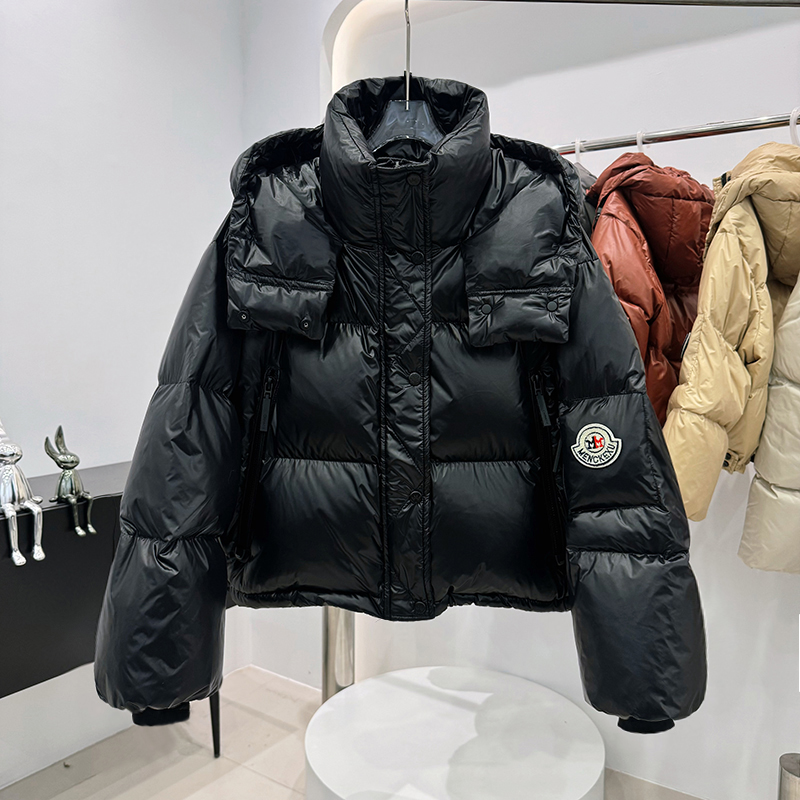 蒙家时尚亮面短款连帽羽绒服女