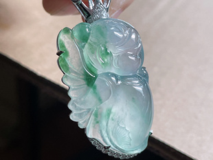 24.3 整体47.8 8.9 18k金镶嵌 缅甸天然翡翠A货冰飘绿天使