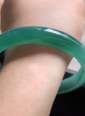 天然翡翠A货蓝绿色手镯，57-58圈，57.7-0.4-6.6，38.49g