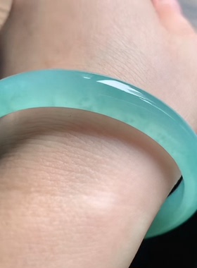 天然翡翠A货冰浅色晴底手镯，57-58圈，57.5-9.9-6.5，34.20g