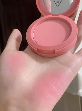 这块腮红用了就是娇媚小女孩 自带氛围感 3ce腮红delectable