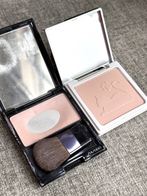 绝版pk107通通闪开 这才是真平替仙蒂妮卡喵咪哑光高光01面部提亮