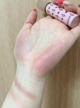 这只完全无法形容的好看haggard黑烬唇粉霜哑光裸色口红细闪唇釉