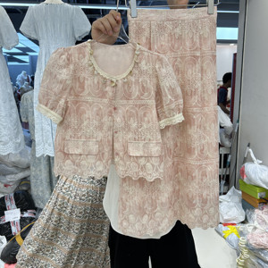 夏季新款名媛风修身短袖小香风套装裙女法式高级感流行上衣两件套