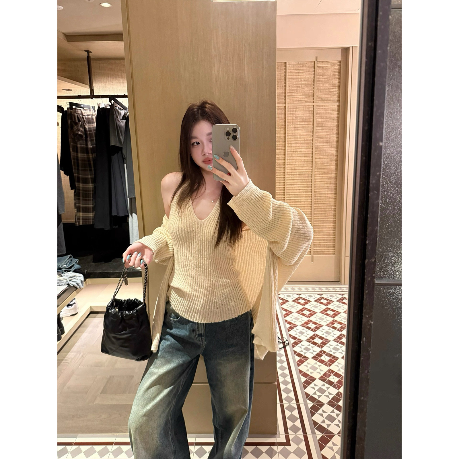 希宥HOUSE 慵懒风V领针织挂脖背心+松弛长袖开衫套装