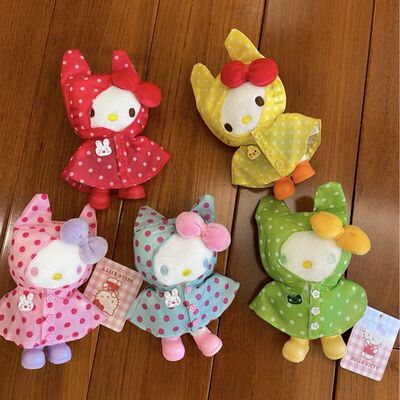 正版波点雨衣hellokitty包包挂件