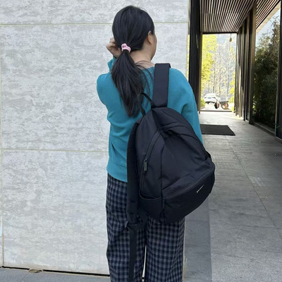 高级轻便小双肩包男女通用休闲款