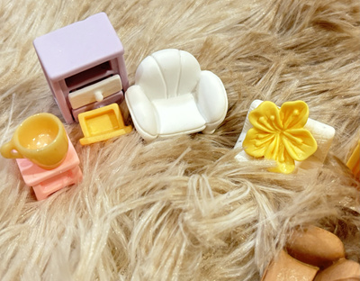 奶油马卡龙夜光Q版微观世界家具卡通摆件床沙发柜子树脂模型设计