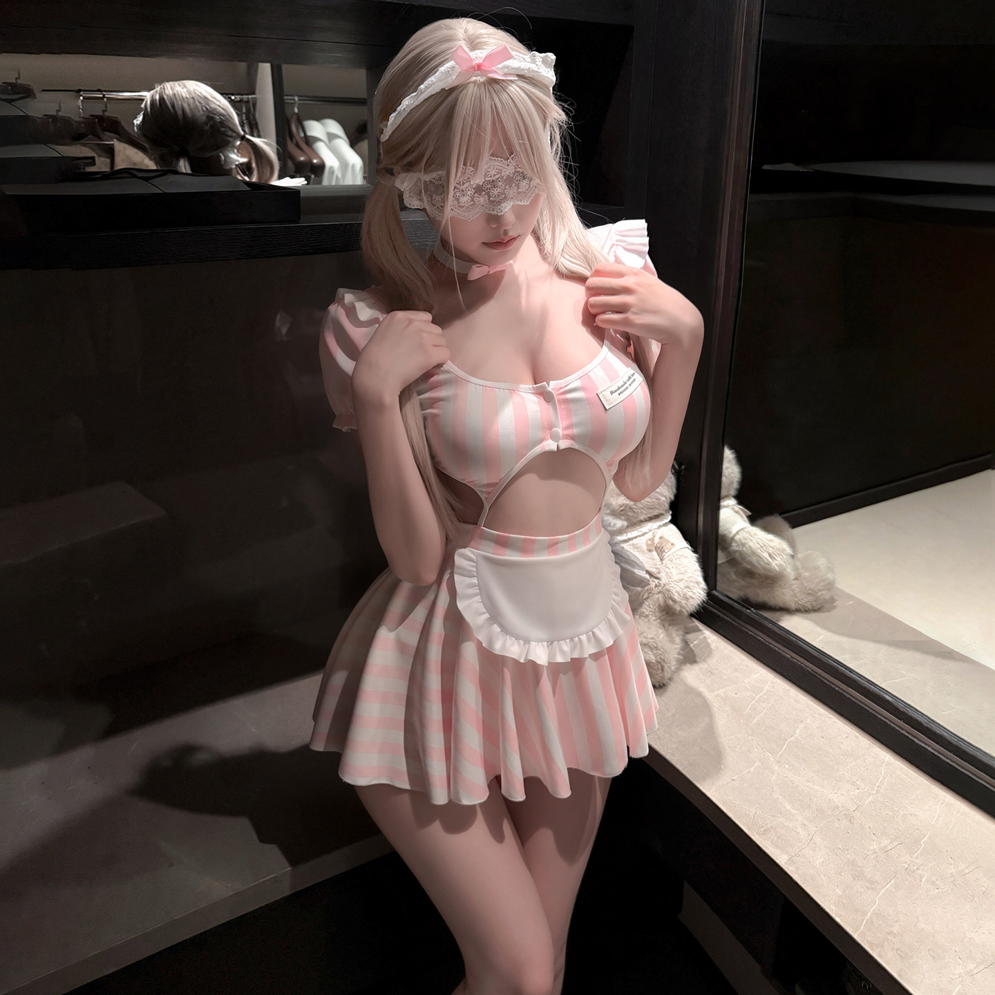 甜欲初恋粉色女仆花边小围裙性感露沟后开衩露臀连衣裙qqny制服