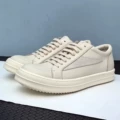 Small Triangle Off-White Cowhide