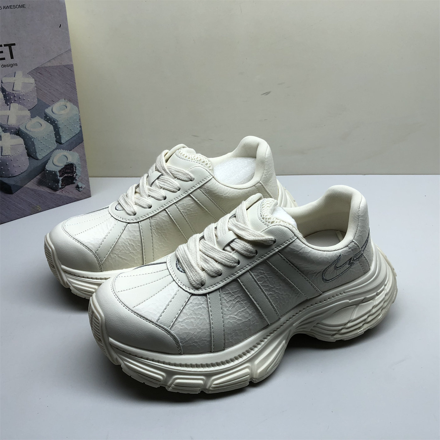 商场撤柜真皮网红2026早春新款厚底复古老爹鞋女显瘦炸街小白鞋女,女鞋,时尚休闲鞋,淘宝优惠券,粉丝福利购,淘宝优惠卷