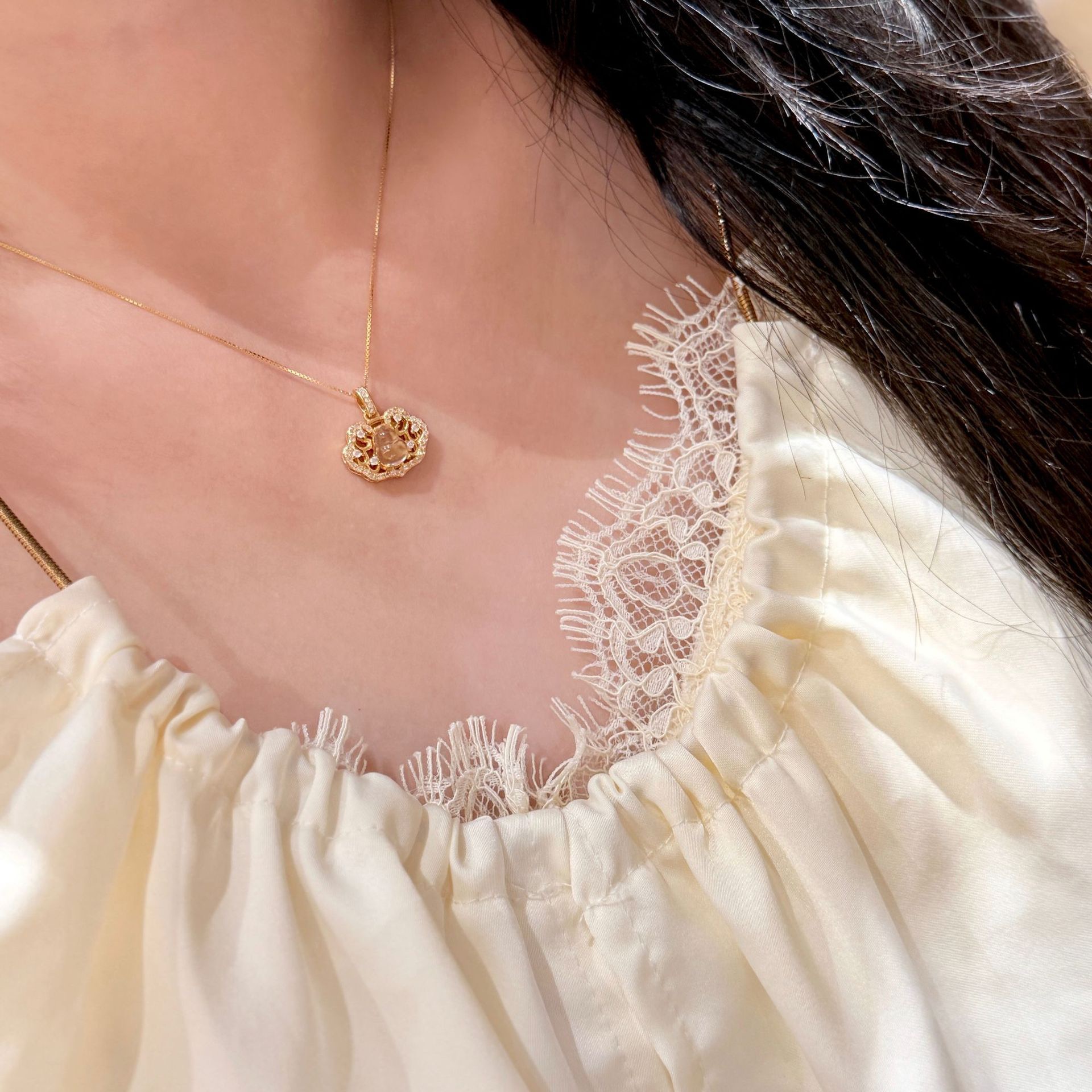 25新款s925银葫芦天然水沫玉吊坠满钻平安锁项链女国风精致锁骨链