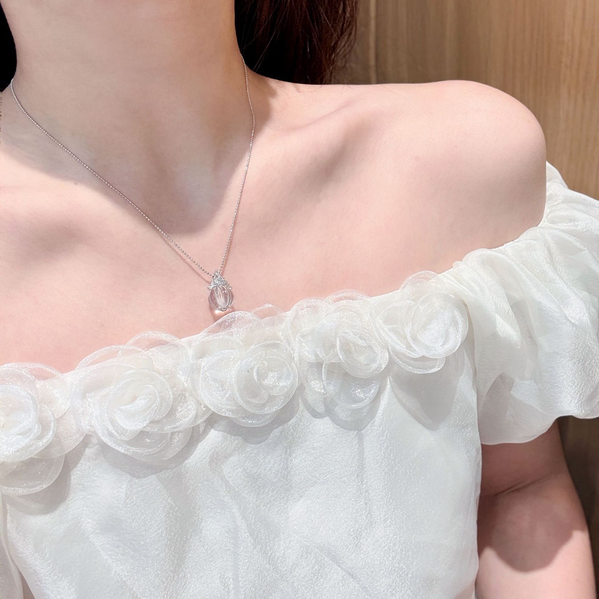 s925纯银天然白水晶南瓜球闪钻皇冠项链女个性轻奢冰透夏季锁骨链