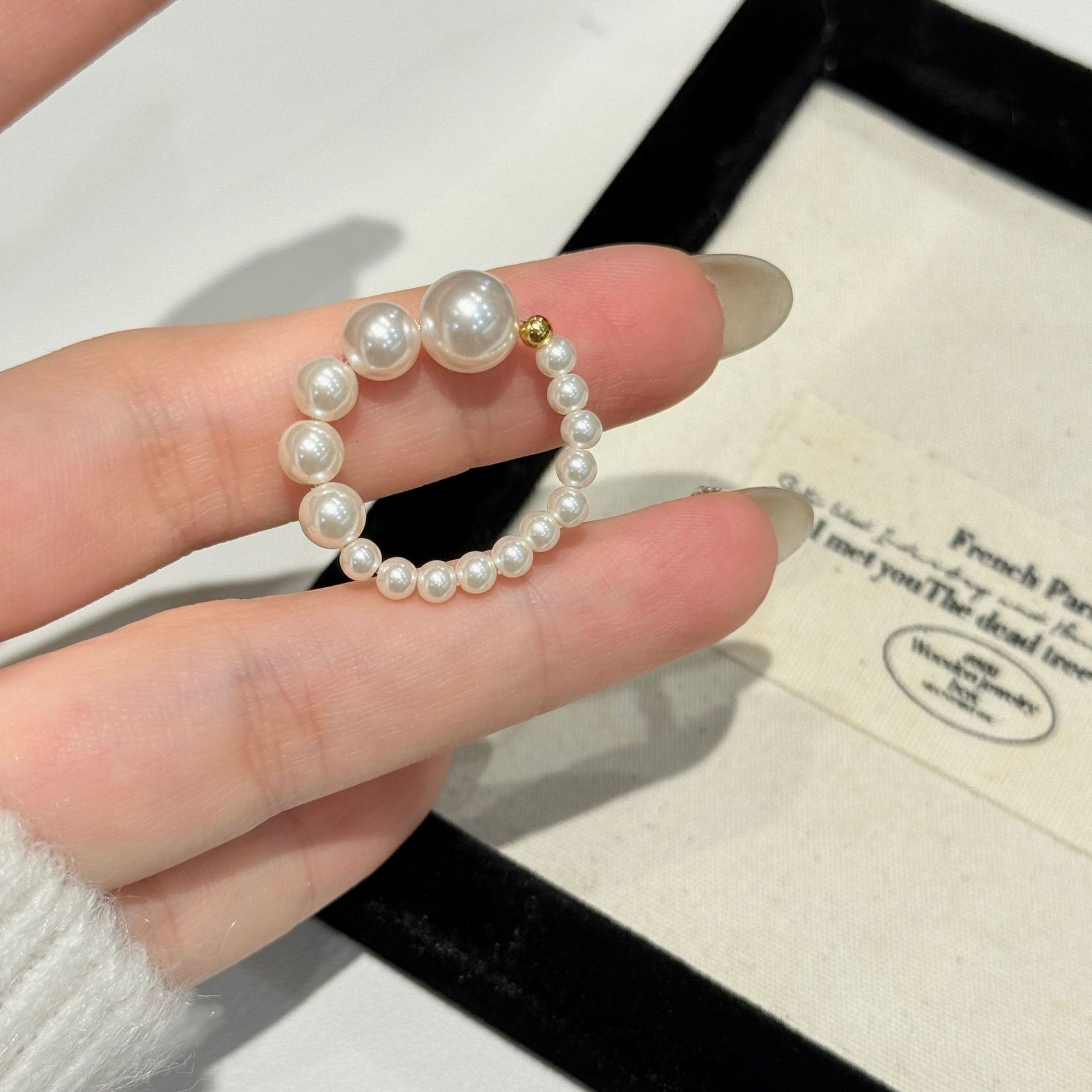 25新款正圆大小渐变施家珍珠小金珠戒指女轻奢简约百搭清新指环