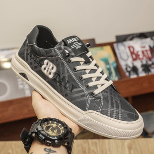 鞋子男鞋春季透气薄款休闲一脚蹬板鞋男高级感欧洲站白底黑面布鞋