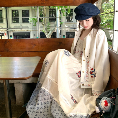 渔小平 馥马尔 十万针刺绣棉独特巨好看的早秋外套女宽松牛仔上衣