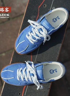 极路客2025新款棱系列 蓝色复古板鞋 男女款情侣薄底鞋通勤德训鞋