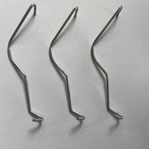 鸡笼水线勾四分六分管水线挂钩25水管钩水线钩鸡笼用配件水管卡