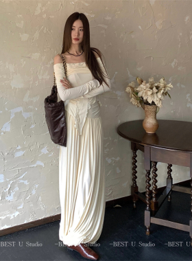 Best U设计感弧形皱褶纯色半身裙女秋季新款法式气质显瘦高腰长裙