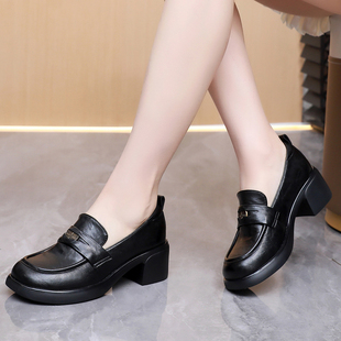 2025秋季新款粗跟真皮乐福鞋女真皮不累脚单鞋妈妈鞋大码圆头女鞋