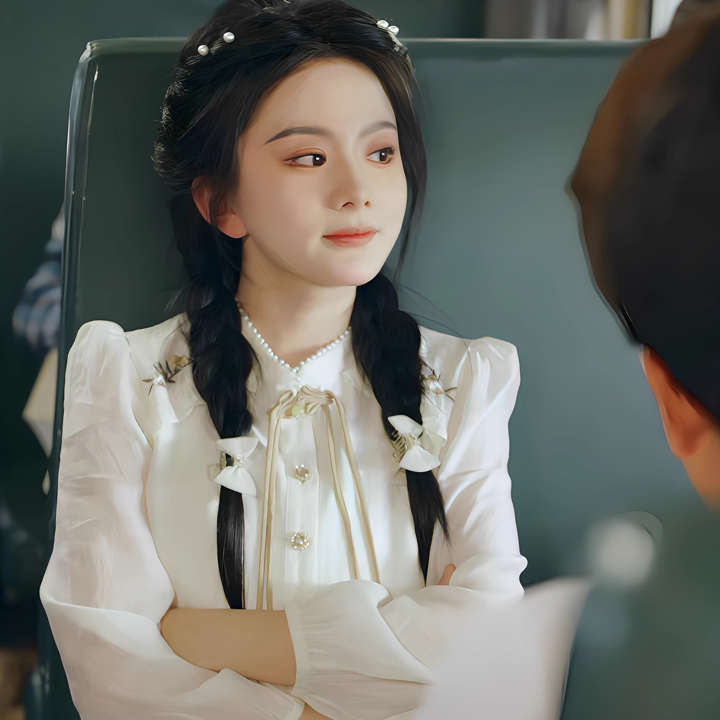 短剧美人在七零温宁马秋元同款学院风刺绣长袖连衣裙2025春装新款